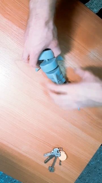 Акула-кусака подвижная выплыла из 3D принтера