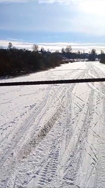 подвесной мостик на реке