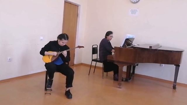 Шарипова Алина Наилевна 1 курс БМ(НИНР) специальность-думбыра УГИИ 2021 год.