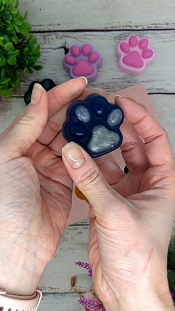 Твёрдое и желейное мыло «Мини-лапка»: примеры работ