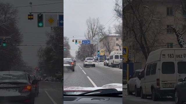 Алматы. Улица Гоголя. Декабрь 2022. Казахстан. Kazakhstan. Almaty. The roads. December