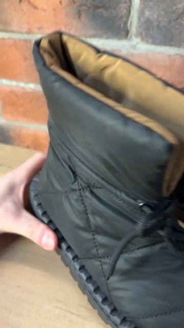 Дутики женские черные