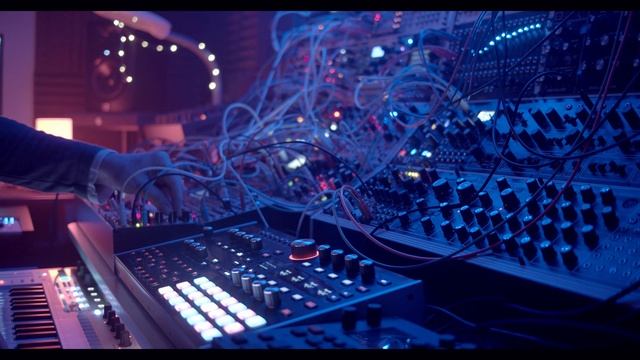 State Azure Celestial Ghost - Ambient Modular (Hydrasynth, Keystep Pro,  Vector, Magneto, Peak)