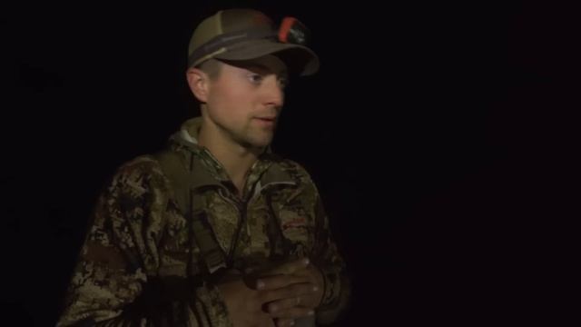 BULL MOOSE SPOTTED | Alaska Moose & Caribou (EP. 4)