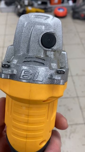Ушм Dewalt