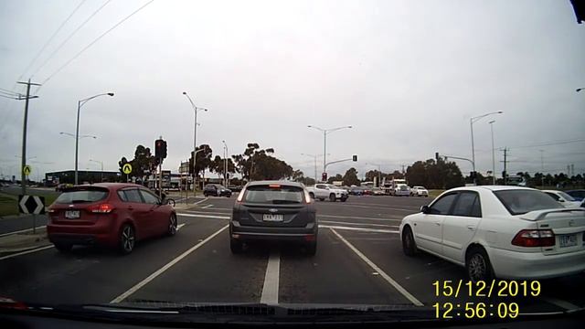 South Gippsland Highway And Thompsons Road, Cranbourne North - Red light camera, Speed camera