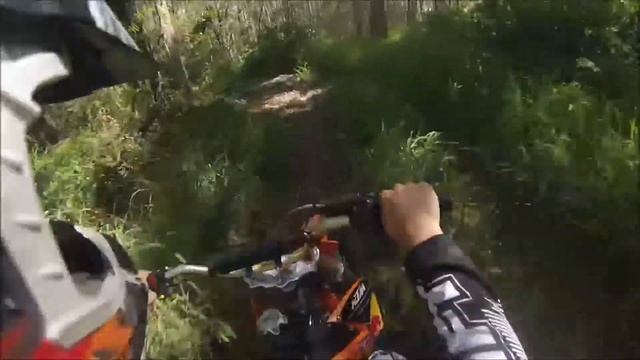 Tearing up the sand track on 250 Thumpstar