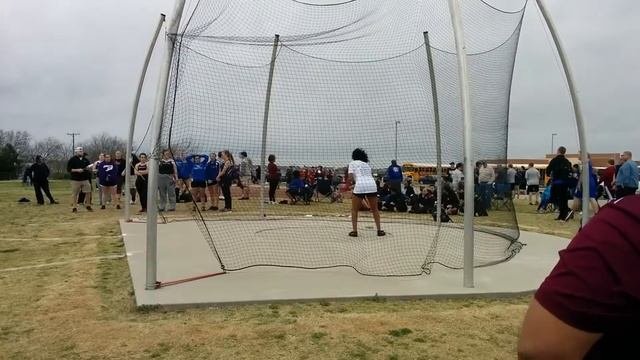 Robyn B. - Discus(3)