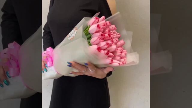 Букет розовых тюльпанов в упаковке 51 шт "Фламинго"