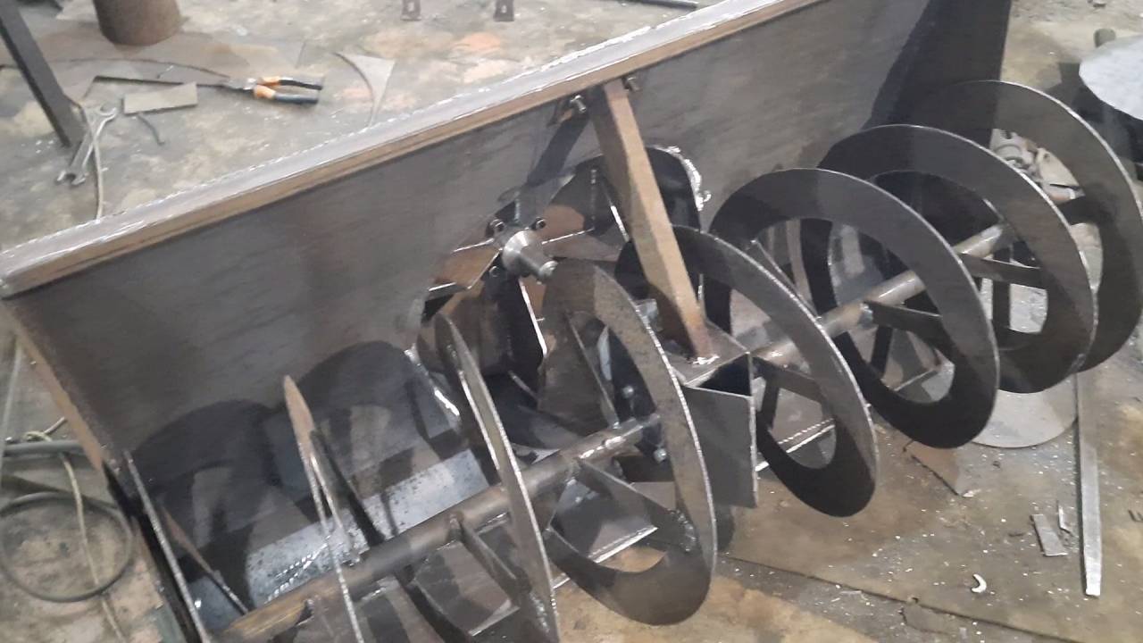 ТРЕХКОЛЕСНЫЙ трактор. Часть 5. Шнеко=ротор.