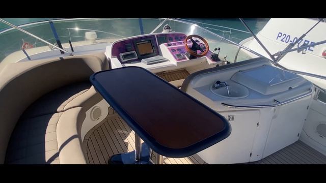 Аренда моторной яхты Sealine 52