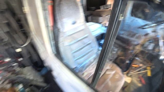 собираю уаз буханку купил новый мотор и кучу запчастей