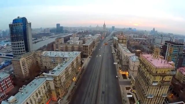 москва кутузовский проспект полёт на коптере вид сверху (2х скорость)