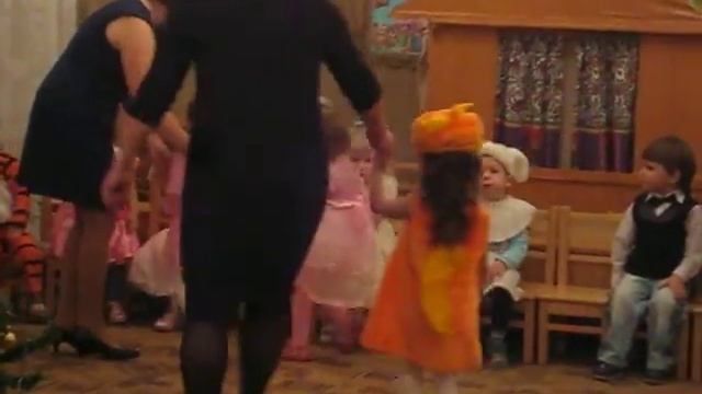 Новогодний утренник в детском саду.