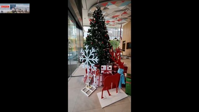 Mercure Ibis Hotel Bangkok Sukhumvit 24 Christmas Tree and Decorations 2020