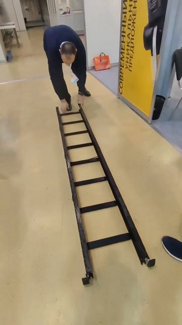 Очень интересная лестница.