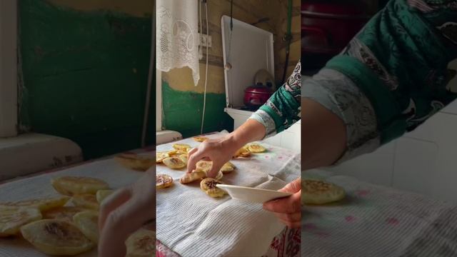 2_5215358085790457658.MOV