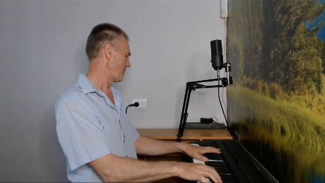 ЕВПАТОРИЯ (кавер на пианино ).mp4