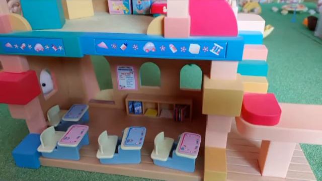 Sylvanian Families/Calico Critters Find Freya at Primrose Nursery