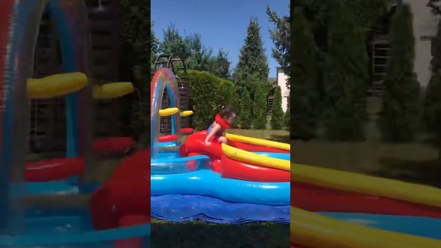 Inflatable for kids review | intex rainbow ring