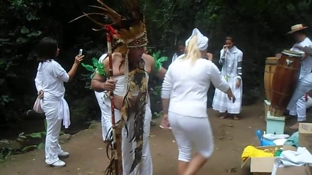 ubirajara na cachueira de nazare paulista trabalhando lindo