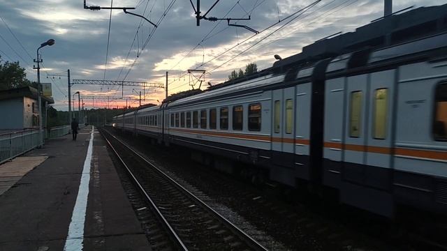 ЭД4М-0474 прибывает на о. п. Партизанская