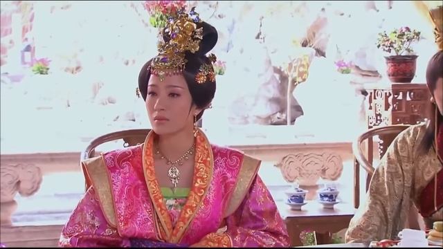 《絕世鳳行》EP11 灰姑娘被迫嫁給太監👰新婚之夜卻離奇懷孕🤡深宮中隱藏著驚天秘密🧠#zhaolusi #wulei #yangmi #王鹤棣 #赵丽颖