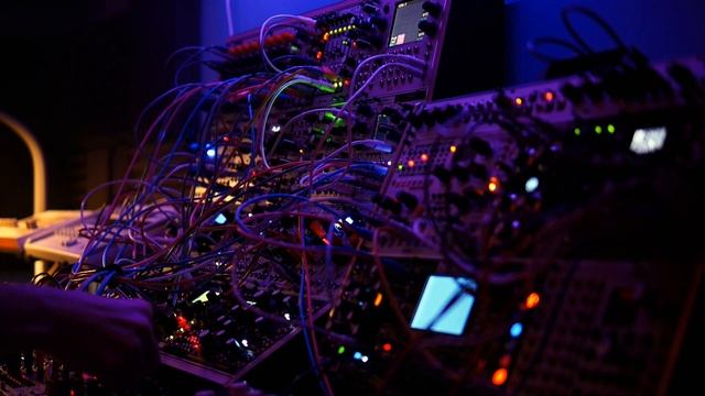 State Azure 'Oracle' Ambient Modular Performance (Braids, Morphagene, E370, Una Corda)