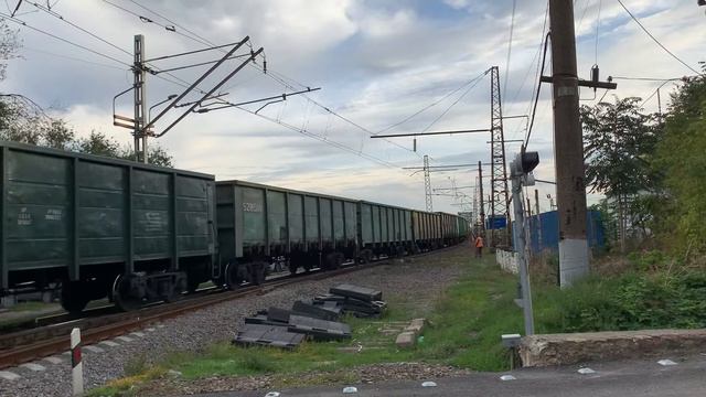 Электровоз ВЛ80С-2551/2667 С грузовым поездом