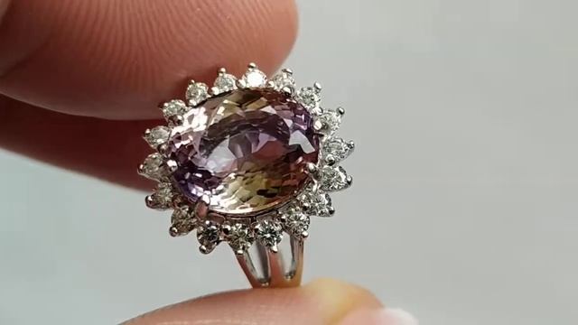 Кольцо с бразильским аметрином 4.02ct (11х9мм), день