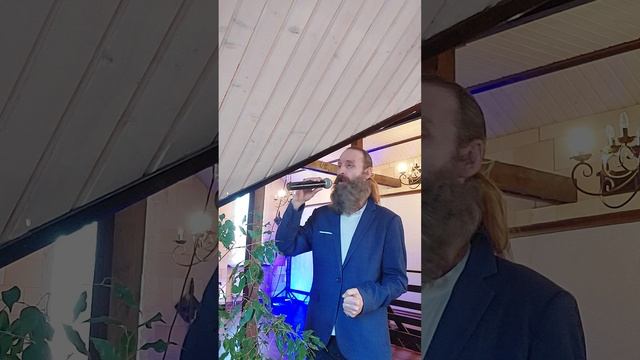 ОЛЕГ ПОПОВ, ПЕВЕЦ   ", ГДЕ ЖЕ ВЫ ТЕПЕРЬ ДРУЗЬЯ ОДНОПОЛЧАНЕ"
Соловьев -СЕДОЙ . А ФАТЬЯНОВ  Пени войн