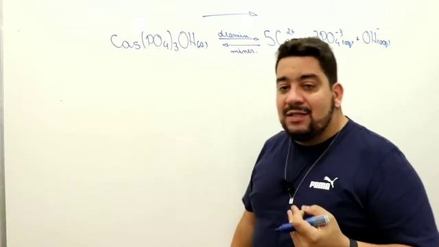 (ENEM-2011) Os refrigerantes têm-se tornado cada vez mais alvo de políticas...