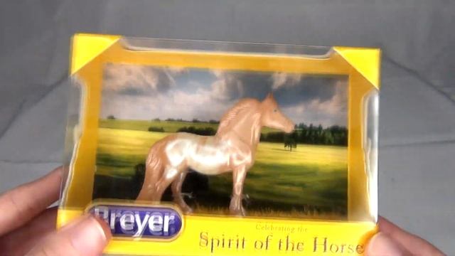 Unboxing Gambler's Choice Stablemate Iris