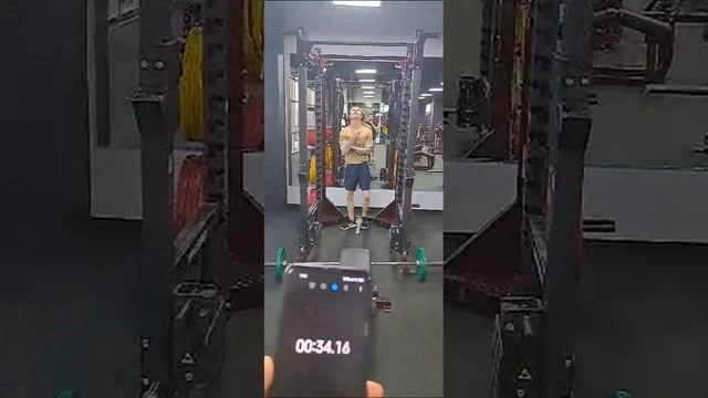 Невзоров Павел ,Сотрудник клуба Кожухово, 28 повторения за 1 мин. 30 сек.