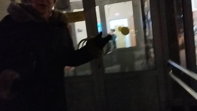 Здесь, в библиотеке Вульфа(филиал библиотеки Грибоедова) на Банном переулке будет концерт.Вход свобо