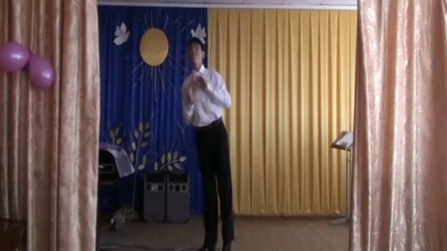 Посміхнемось щиро Вишні