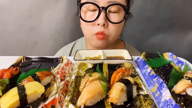 ASMR SUSHI PLATTER │EATING SOUNDS│ MUKBANG【EATING with the Mia】