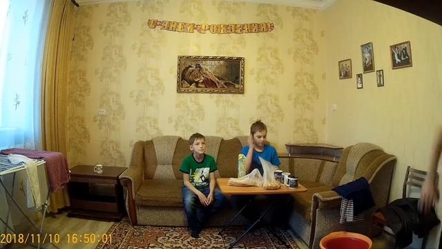Друзья подарили огромного  бегемота !