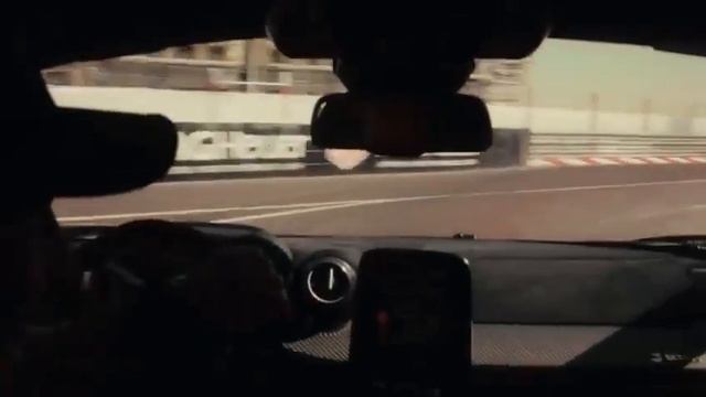La McLaren Senna gira a Montecarlo sul circuito di Monaco