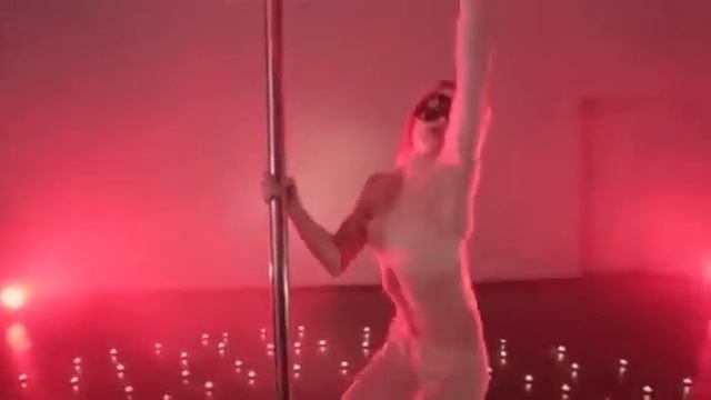 Pole dance