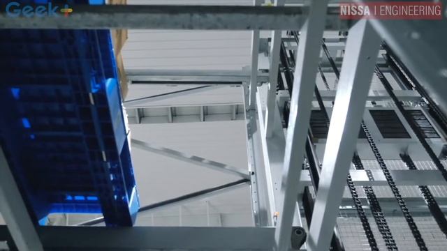 Первое широкомасштабное развертывание четырехходового шаттла Geek+ в рамках крупного проекта