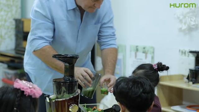 Hurom Juice Class for Children with Joe Cross