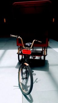 Chinas Way of Transportation..Here in Dubai Mall..#asmrsounds #shortsvideo #dubaimall #chinatown