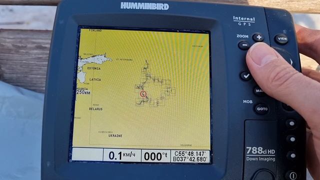 Работа эхолотов Humminbird с внешней антенной GPS/GLONASS и от встроенного в прибор модуля.