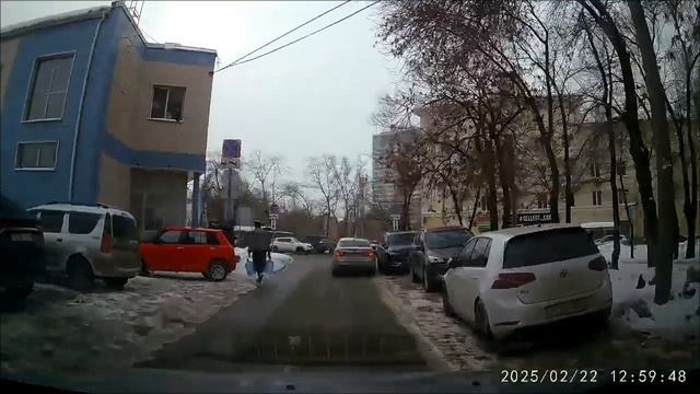 Когда начнет действовать Знак 3.27. "Остановка запрещена" ??? Водители не замечают Знак 3.27.