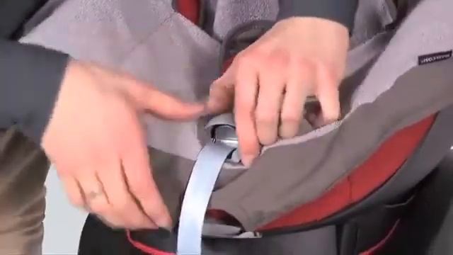Maxi-Cosi Rubi - Надевание летнего чехла