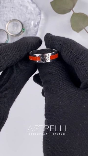 Парные обручальные кольца с ювелирной смолой #ring #jewelry #weddingrings #кольца