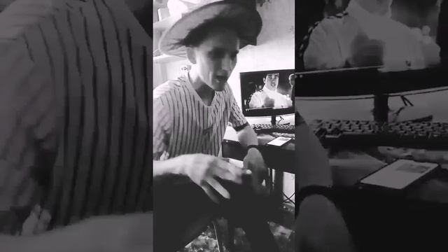 зачитал рэп