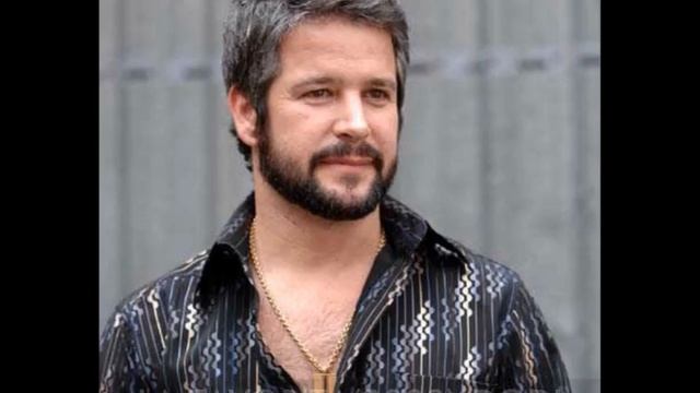 MURILO BENICIO