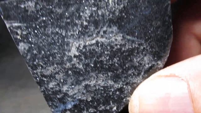 Авантюрин черный полированный. Ю.Урал
